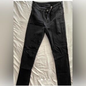Black skinny jeans